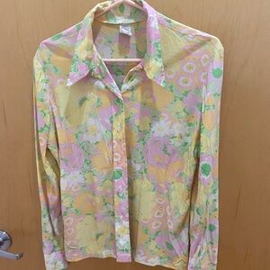 Vintage 1970s button down blouse. Floral. Size 4